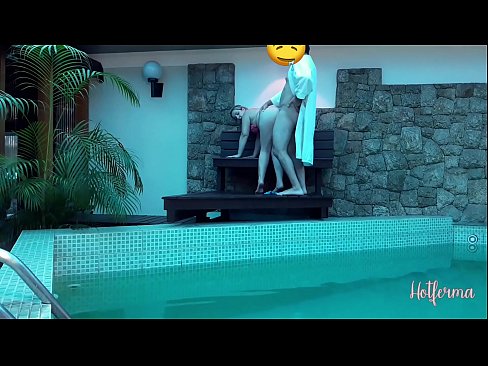 ❤️ Boss kutsub neiu basseini, kuid ei suutnud vastu panna kuumale ☑ Kaunis porno at porn et.pornoxlxx.ru